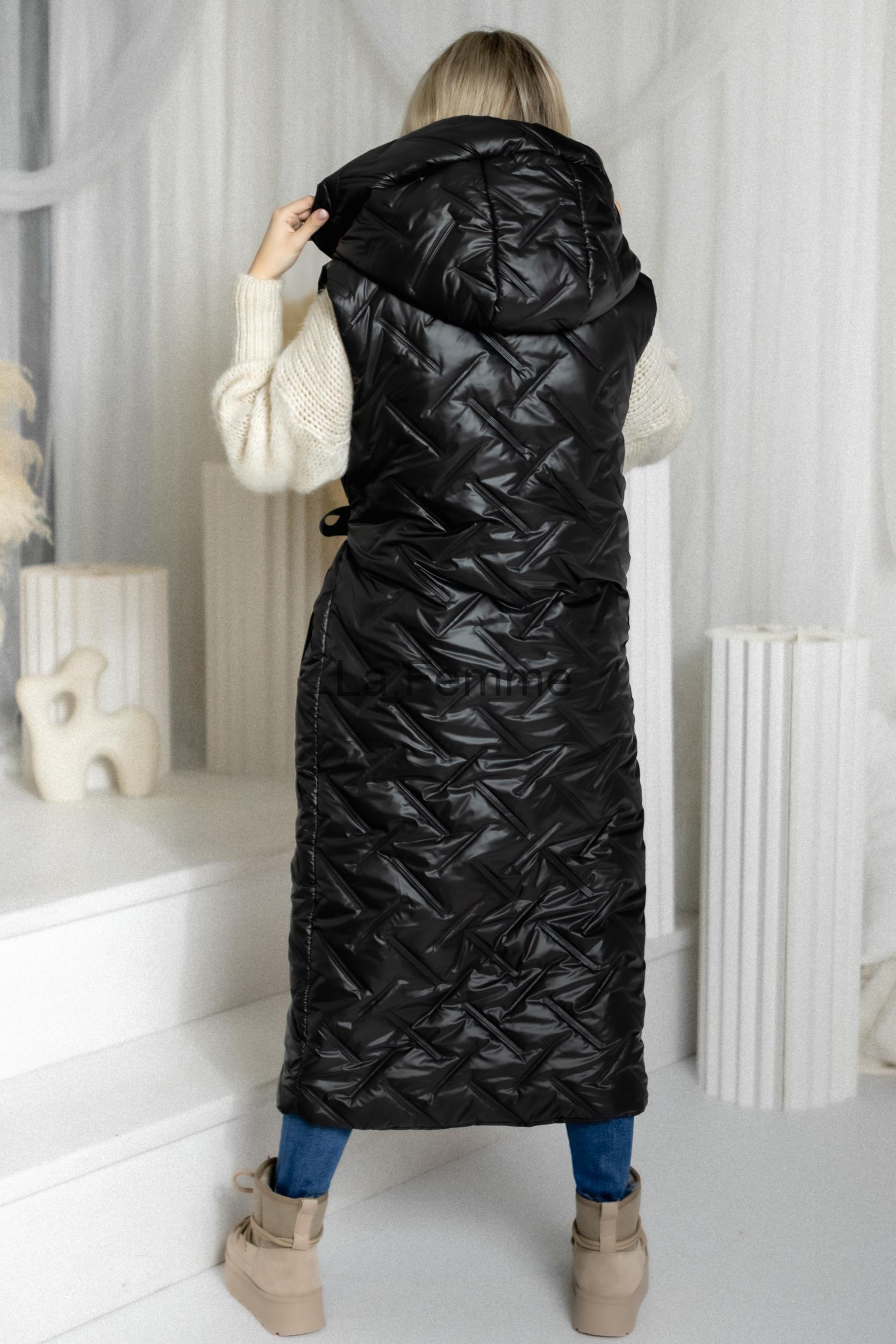 Dlouhá prošívaná vesta Criss-Cross Black